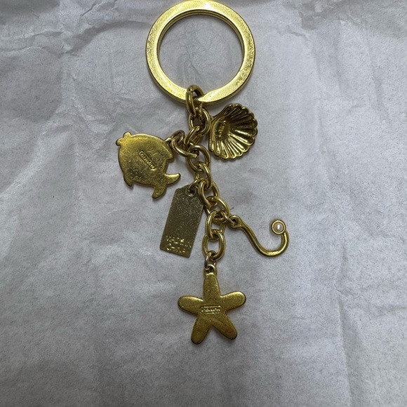 Coach Beach Ocean theme Gold Charm Keychain with shell, fish, hook and starfish - Picture 2 of 2